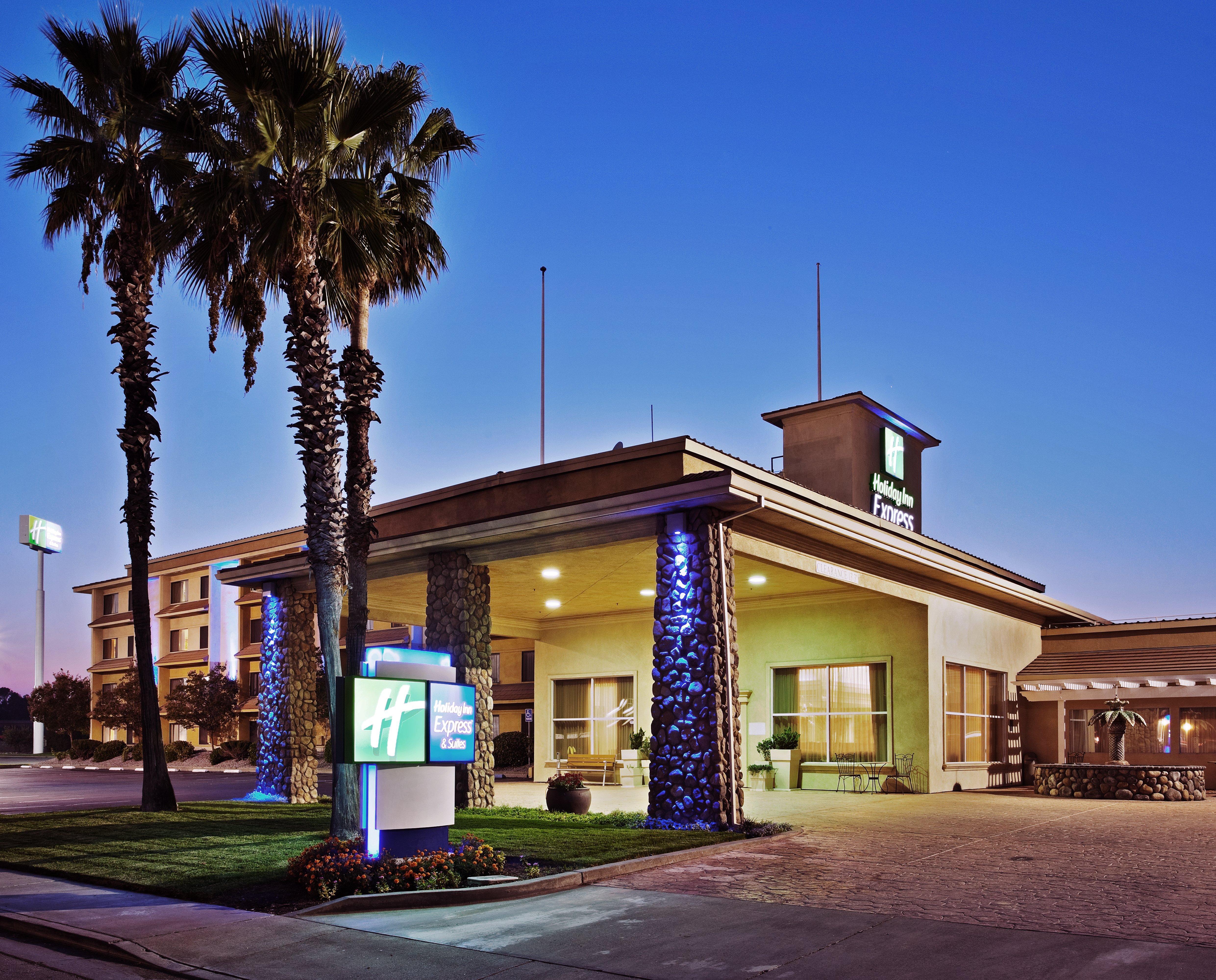 Holiday Inn Express Corning By Ihg Εξωτερικό φωτογραφία