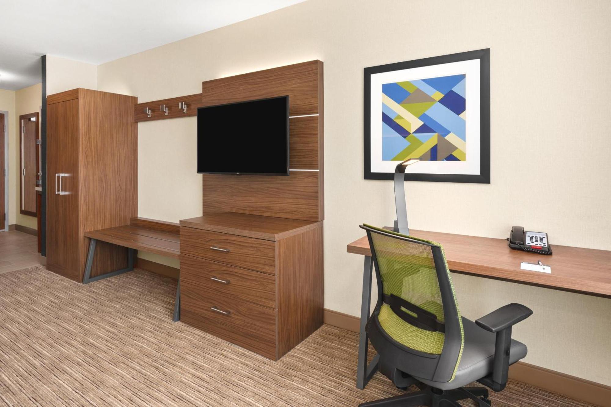 Holiday Inn Express Corning By Ihg Εξωτερικό φωτογραφία